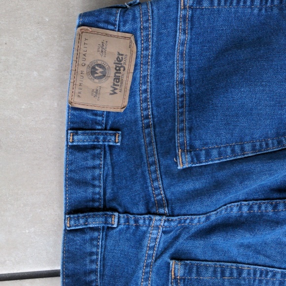 Wrangler Jeans - Picture 3 of 7